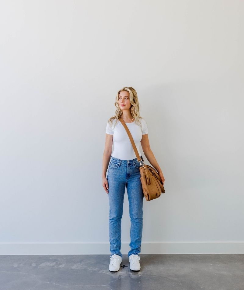 Isabella - 5'8