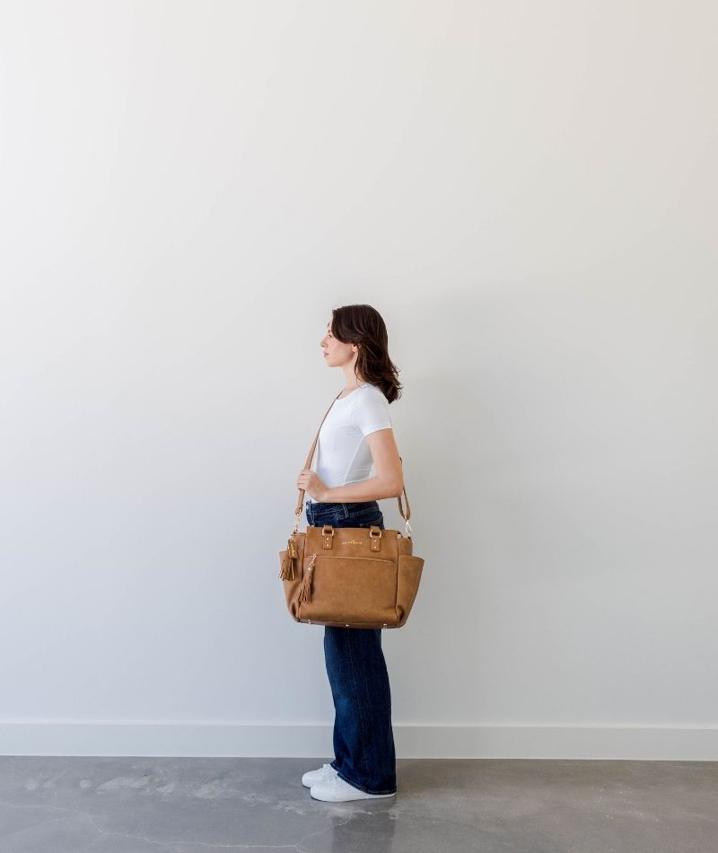 Victoria - 5'4