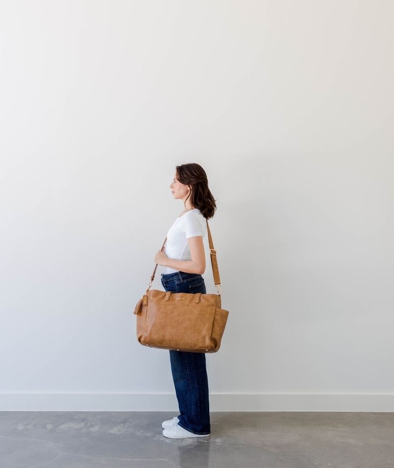 Victoria - 5'4