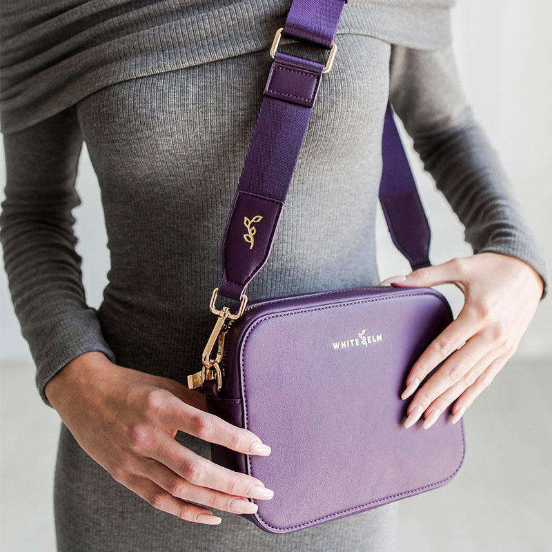 Bexley_Plum_White_Gold_CloseUp.jpg
