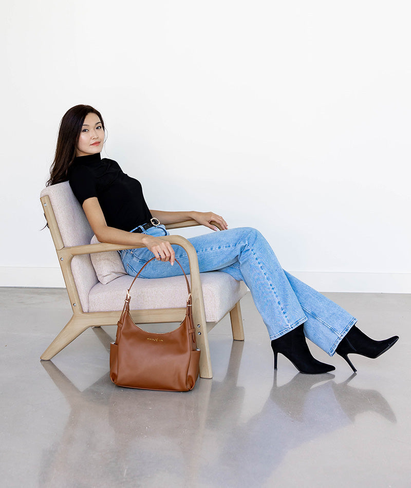 Camille Hobo - Caramel