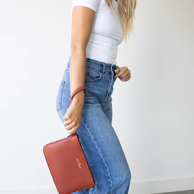 WhiteElm_LS_Ara_Terracotta_Wristlet.jpg
