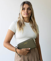 Vera Wallet - Olive - [OUTLET RETIRED FINAL SALE]