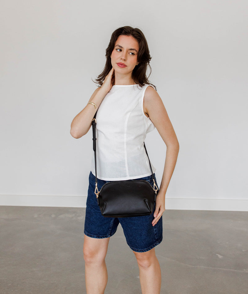 Rosette Crossbody - Black