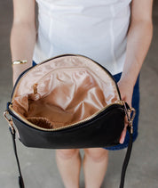 Rosette Crossbody - Black