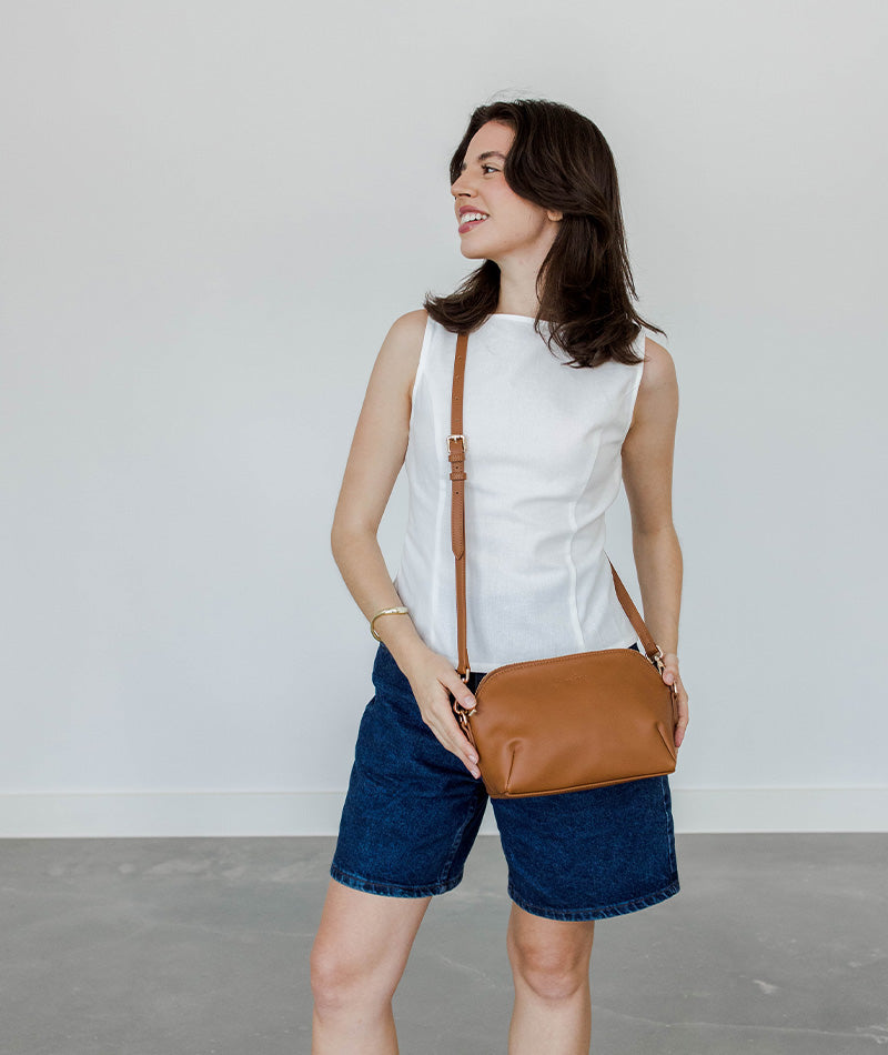 Rosette Crossbody - Caramel