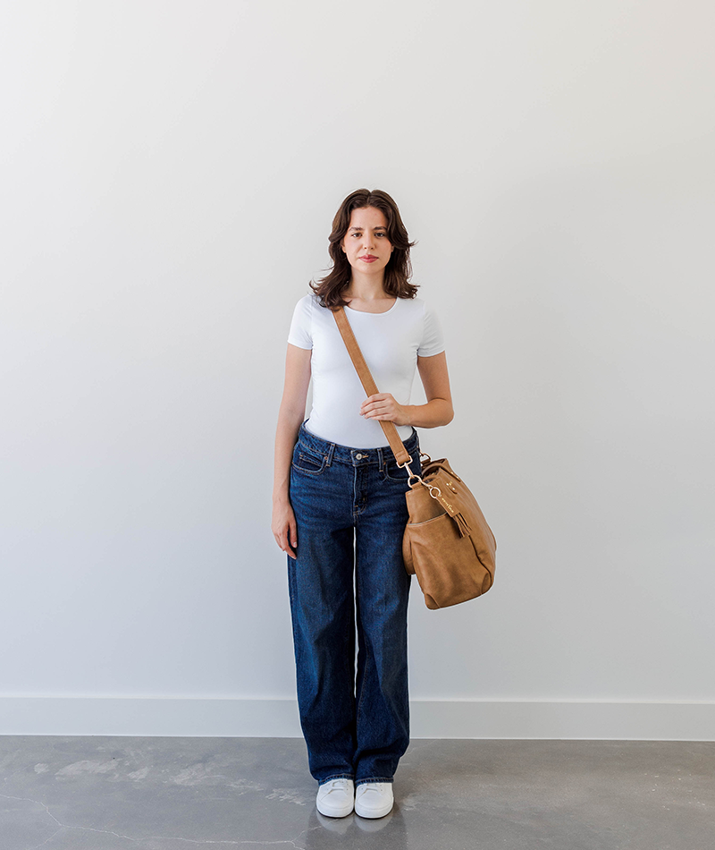 Victoria - 5'4