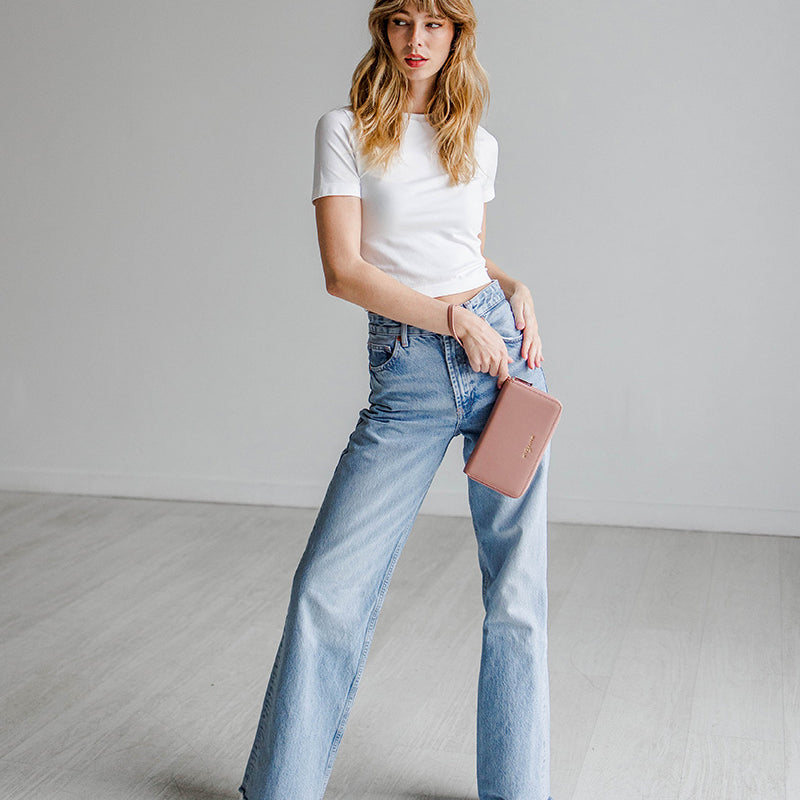 WhiteElm_Vera_DustyRose_Wristlet.jpg
