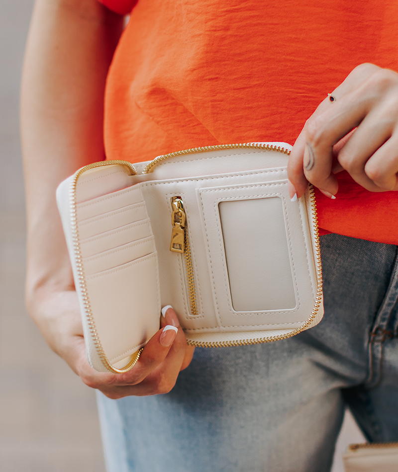 Starla Wallet - Cream [Outlet RETIRED Final Sale]