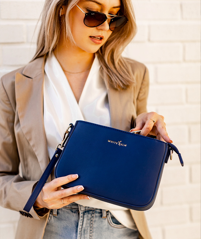 Blue and top white clutch